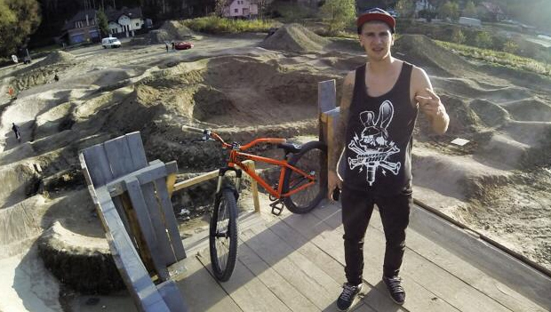 Bartek Obukowicz visits Biotop Bikepark