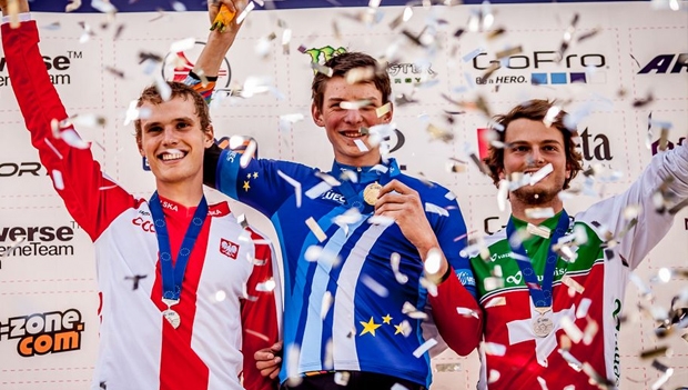 Video: European Championships Diverse Downhill Contest Poland Wisla 2015